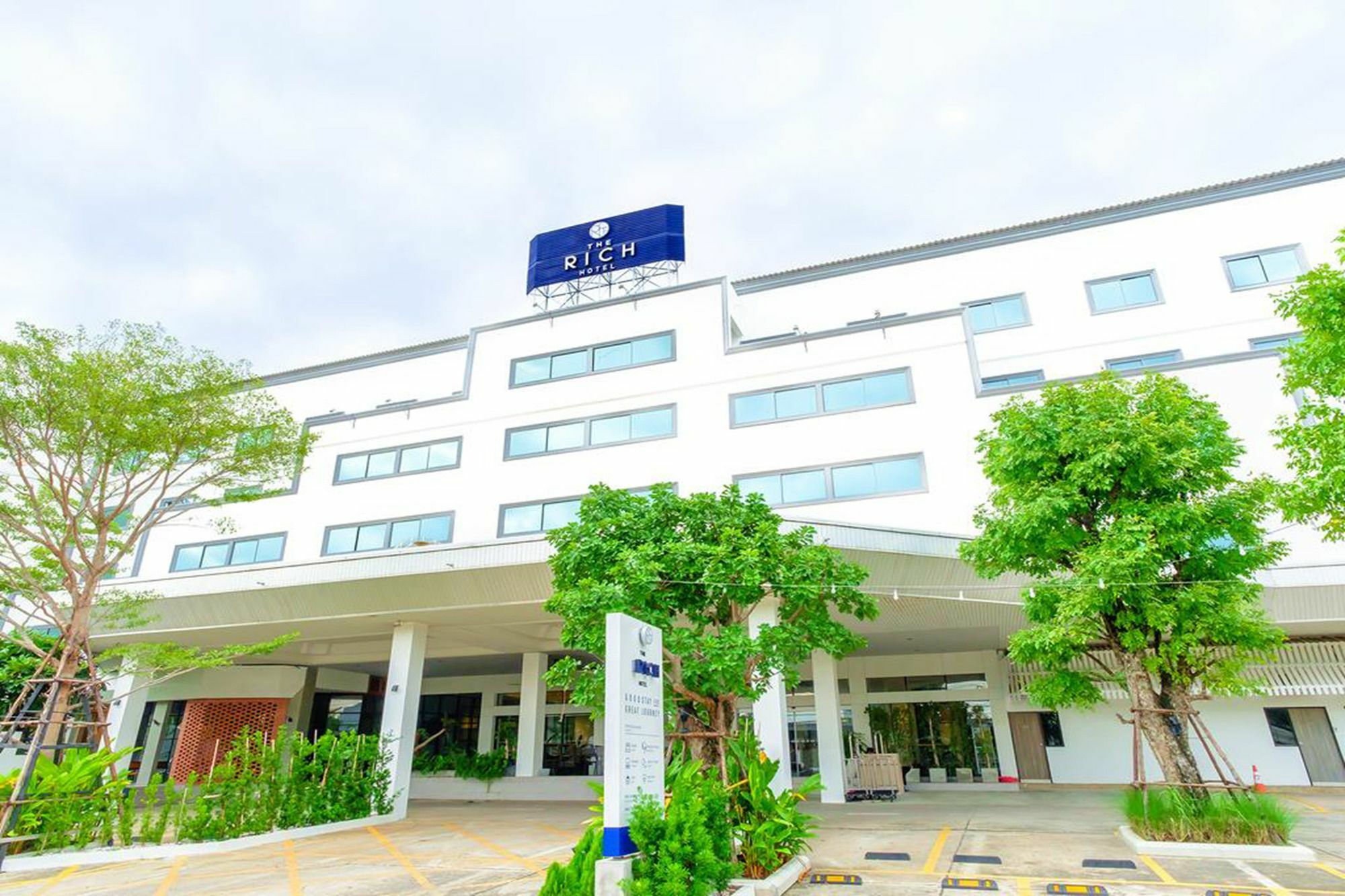 The Rich Hotel Nakhonratchasima Εξωτερικό φωτογραφία
